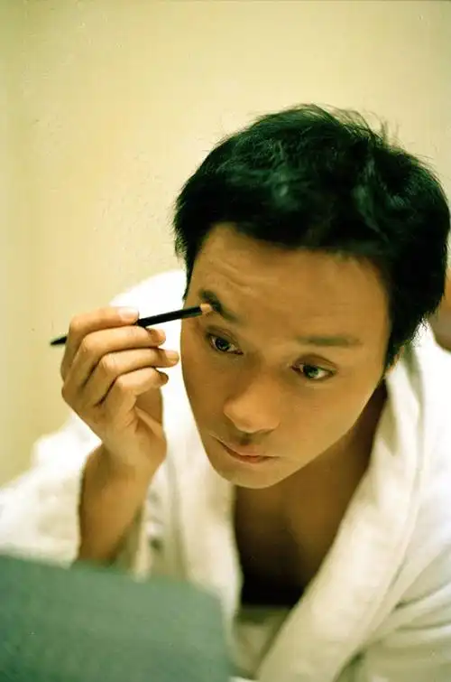 18年了你对张国荣还有多少记忆这里有关于他最全的回忆