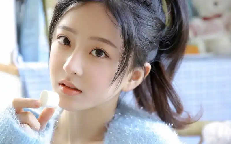 精致萝莉小美女写真图片-美女壁纸-高清美女图片-娟娟壁纸