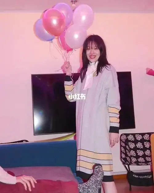 崔雪莉ins20190404更