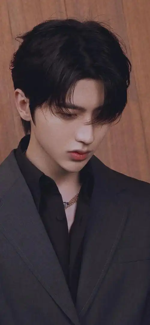 蔡徐坤壁纸少年活力无限星眸璀璨笑容清澈有魔力