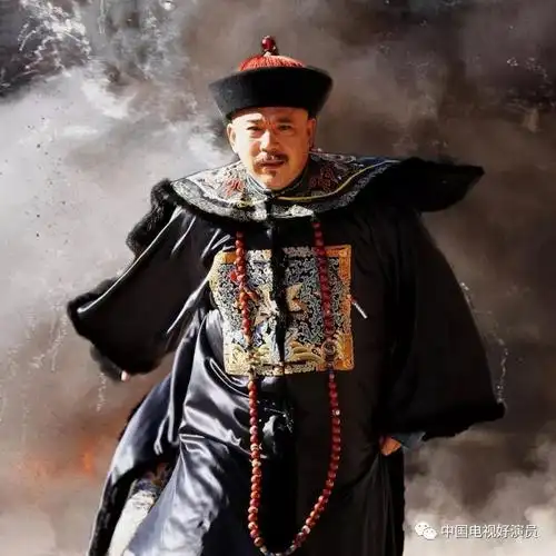 要说孙淳老师最深入人心的角色,则莫过于袁世凯这位争议人物,在电视剧