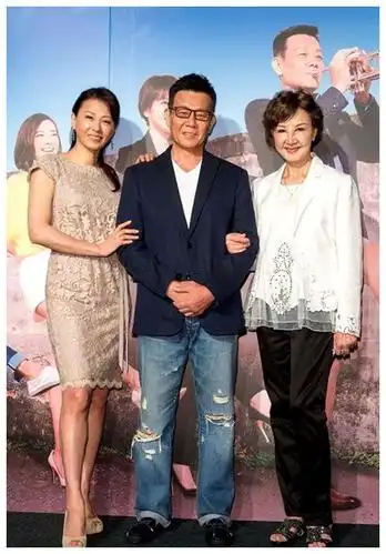 二女一夫三人相处没有过争执,64岁寇世勋中风两位夫人一同照料|寇世勋