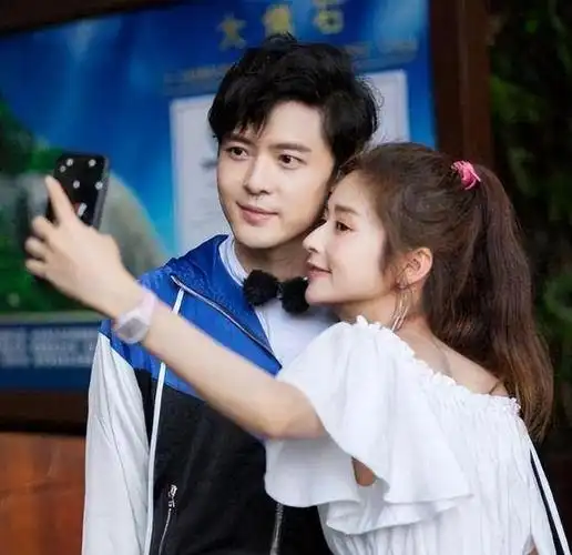 回顾颖儿卑微女明星低声下气讨好丈夫丈夫却连孕期都要aa制