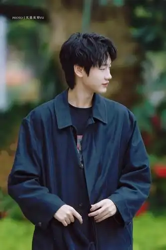 建一个ak刘彰夸夸楼