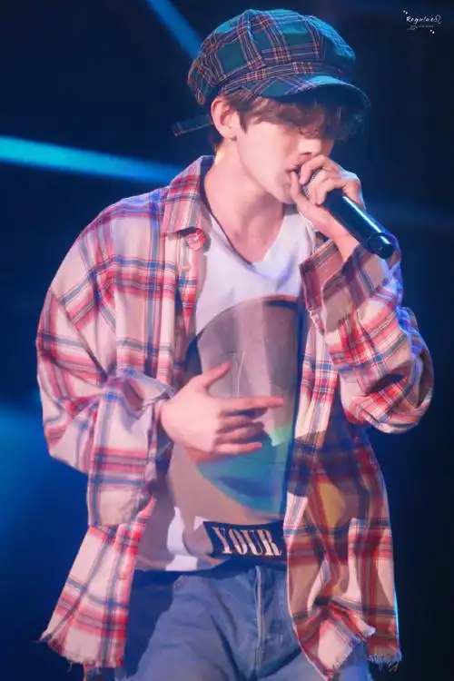 蔡徐坤##蔡徐坤新歌afterglow