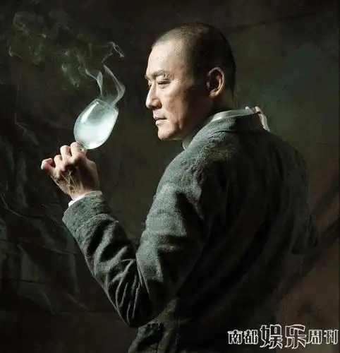 梁家辉:自己慢慢变老 太太还在追韩星