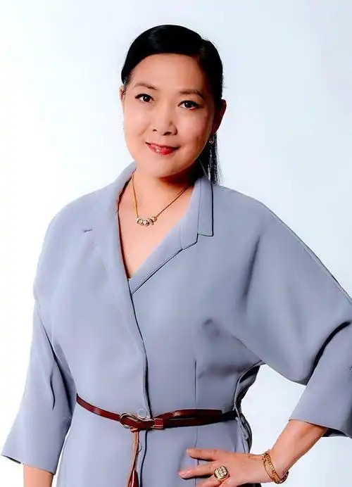 沈丹萍:第一个嫁给外国的明星,因丈夫花"巨款"买白菜把碗砸了