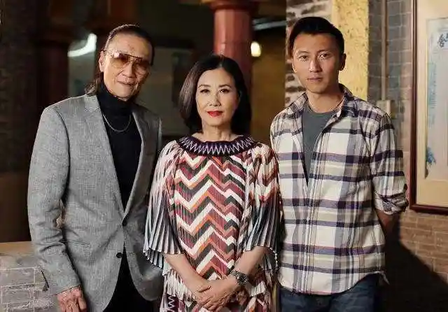 谢霆锋与谢贤的关系