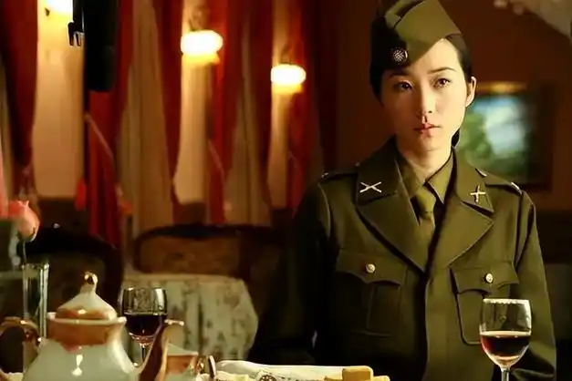 20年前的《萍踪侠影》,藏了好多帅哥美人,黄晓明也只能当配