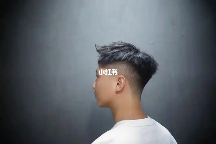 男生发型6厘米凌乱平刺造型