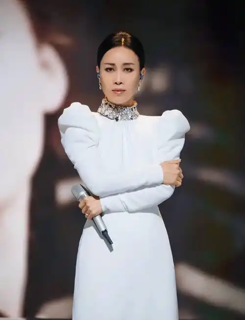 好男人孟桐:我这辈子最正确的决定,就是39岁娶了未婚生子的那英