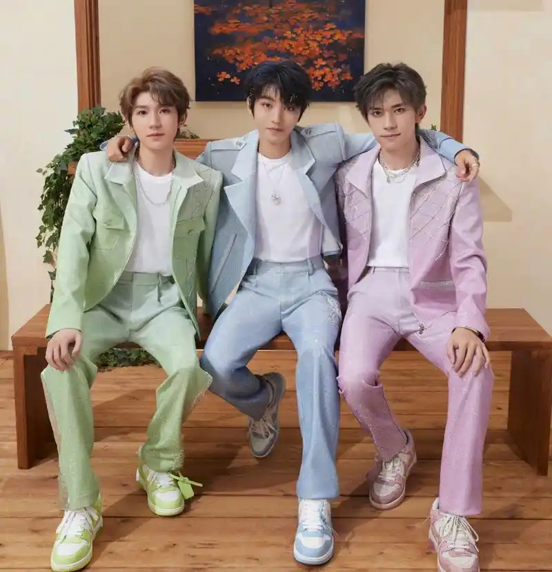 易烊千玺,王俊凯和王源 十周年演唱会,当初的稚嫩,现在的成熟,十年的