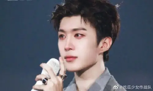 范丞丞因不舍离别偷抹眼泪,重情义的他是个哭包吗?