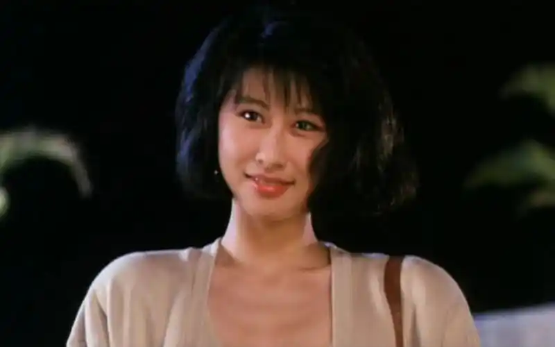 60岁叶倩文再翻红,曾遭费翔妈妈嫌弃,被指恩将仇报抢闺蜜老公