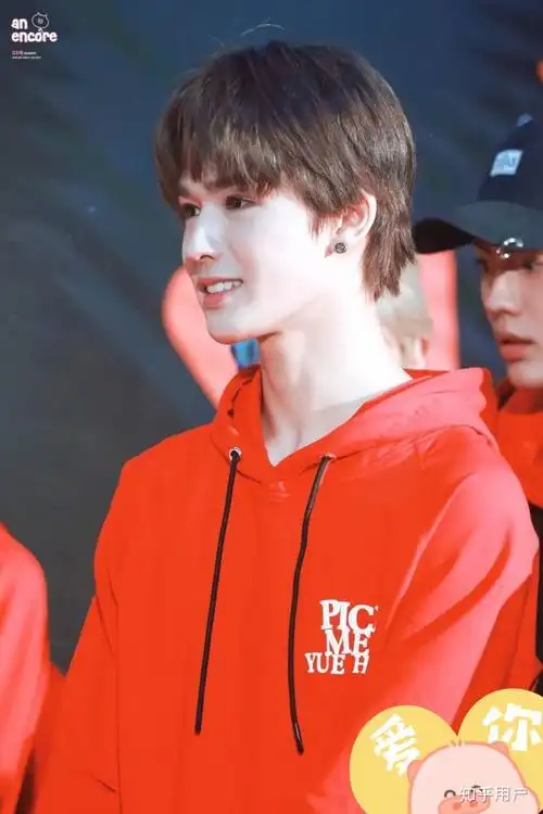 菱形脸的男明星有几个? - 知乎