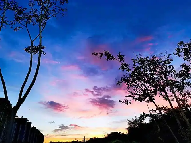 那片最美的云霞