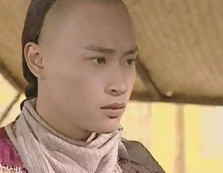 陈志朋直播被质疑,出道32年,他经历的不顺太多了