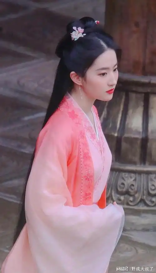 刘亦菲之古装照|赵灵儿|女明星_网易订阅