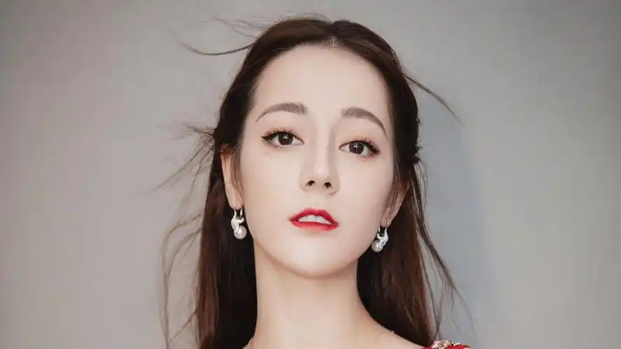 明星美图秀--迪丽热巴022