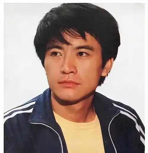 周里京我一生清高认真拍戏不搞绯闻三十年不敢忘亡妻