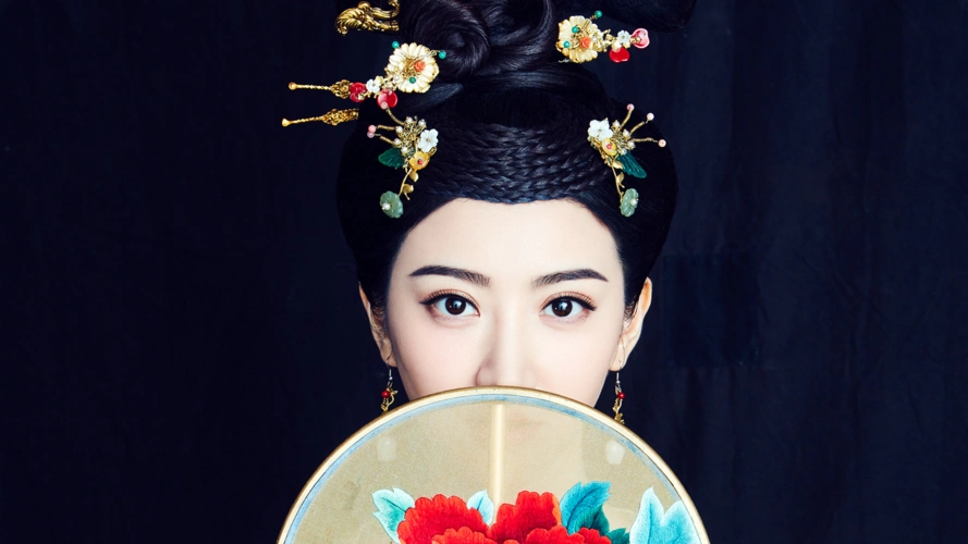 《大唐荣耀》电视剧景甜古装造型壁纸.