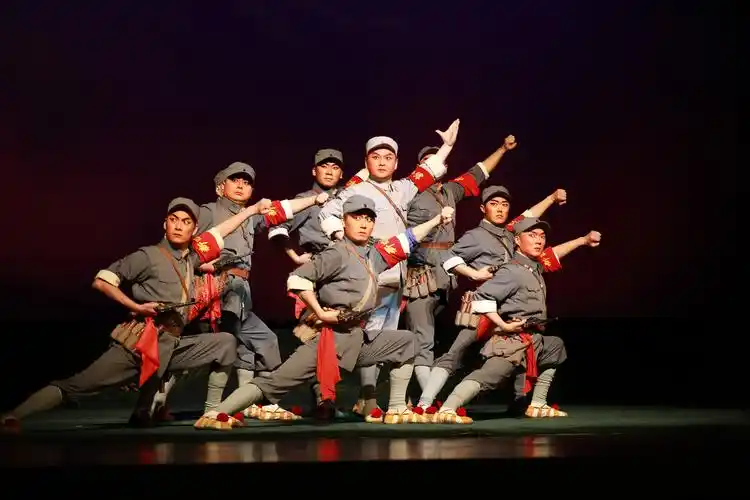 现代京剧沙家浜剧照一组北京京剧院于深圳大剧院演出