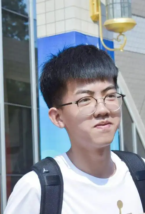 00后男生剃出的潮流短发,短发图片,发型图片