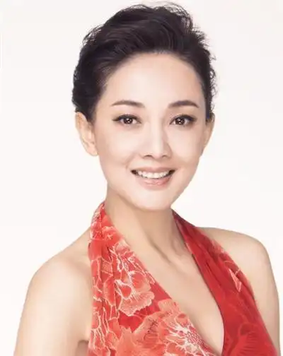 牛莉经纪人牛莉肖像代言牛莉代言产品多少钱