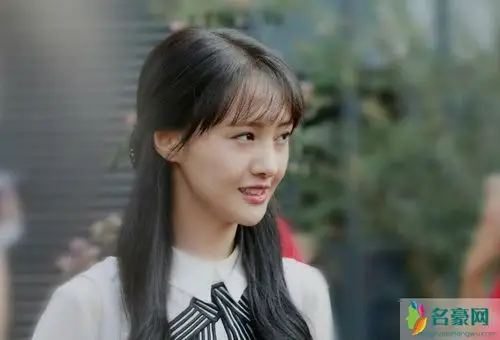 郑爽回应新剧演技 赵宝刚导演夸演技好夸得我有点心虚