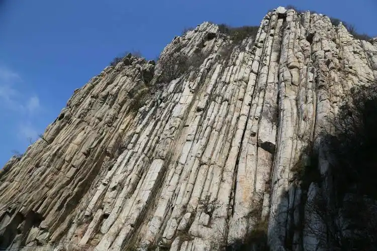 嵩山中最高的山——峻极峰