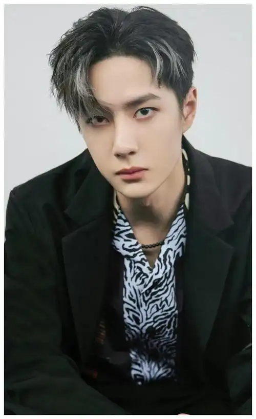 揭秘王一博遭无故预订航班严查严惩谣言者无耻透顶