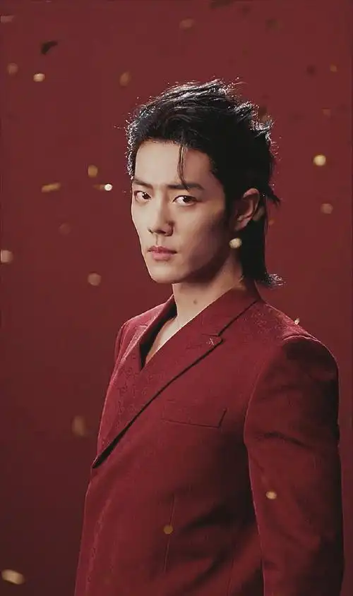 肖战我喜欢你##肖战红西装大背头