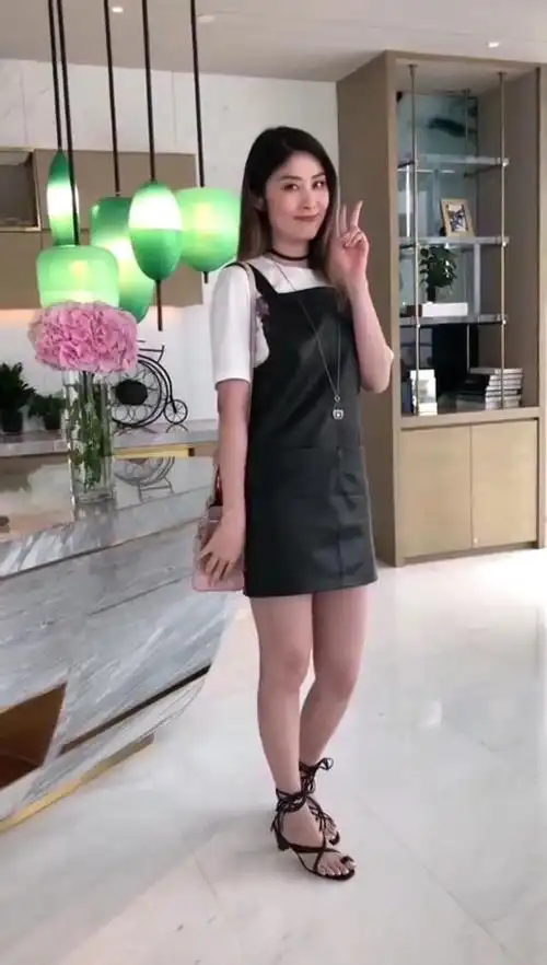 陈慧琳 打扮的美美的准备出门营业啦