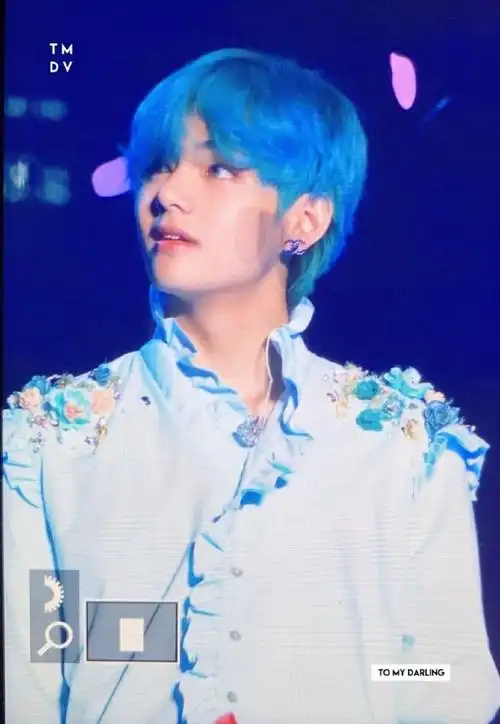 金泰亨kpop永一##金泰亨蓝发