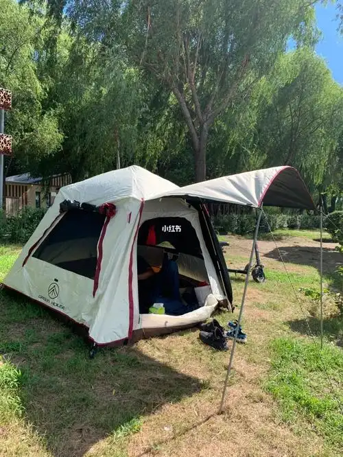 618买的帐篷今天才用起来,特意选个大太阳下面搭建!