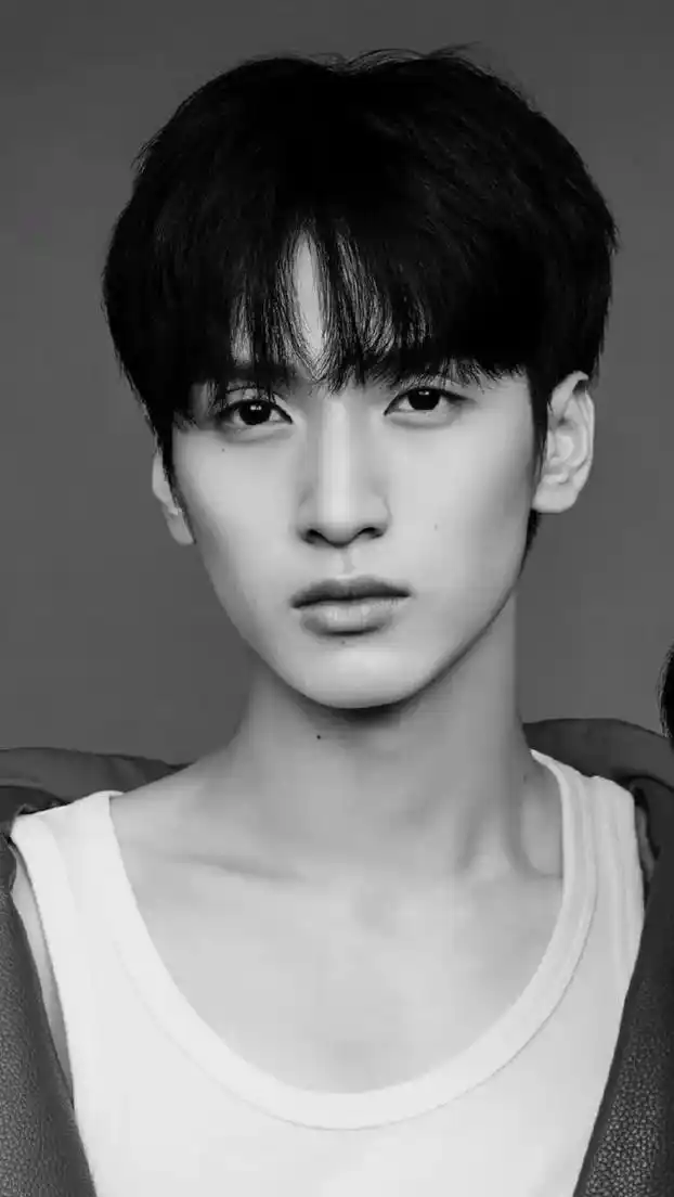 哦真帅.#严浩翔 #分享照片  - 抖音