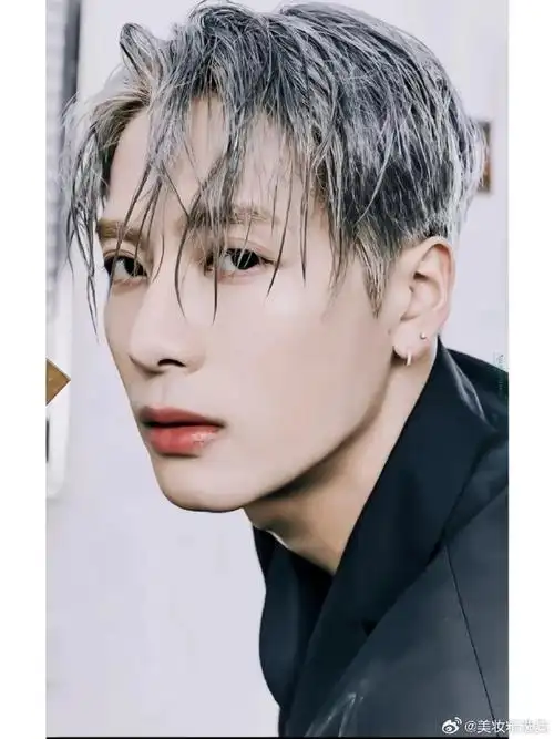 王嘉尔##韩式发型##王嘉尔黑白双拼发色