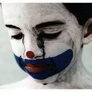 小丑头像半边哭半边笑似哭似笑的小丑流泪着微笑头像