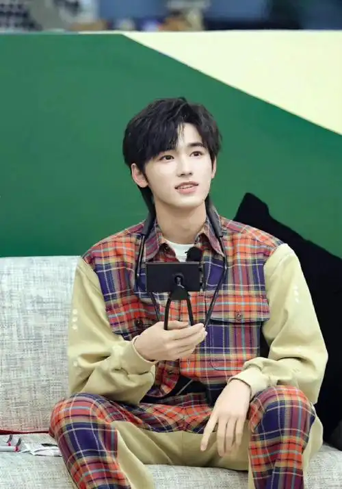 时代少年团个人外务