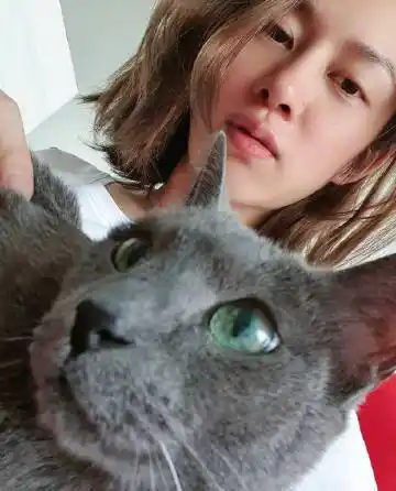 李东海女朋友永不放弃