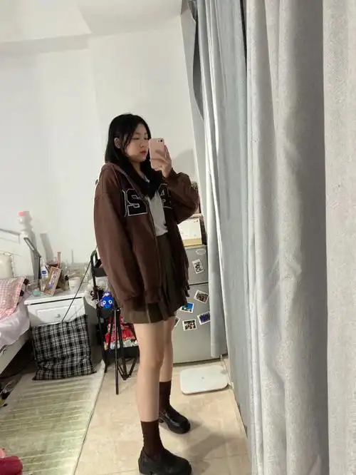 160 115斤梨形身材早秋出游首选