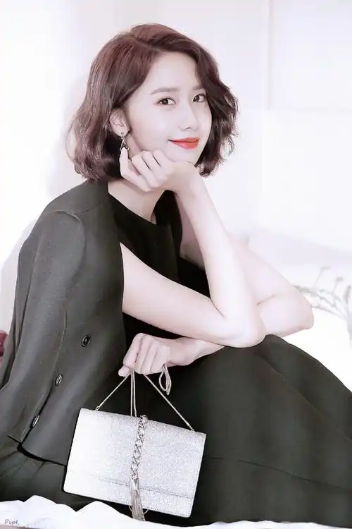 林允儿短发造型真心漂亮! zt