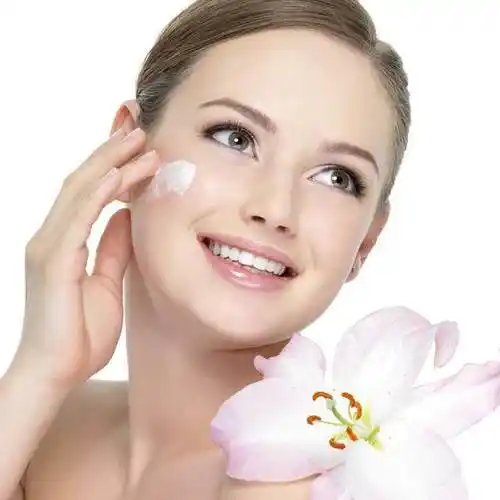 干燥的季节,保持水润从脸做起!