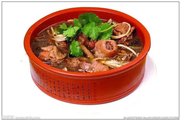 茶树菇煲土鸡图片