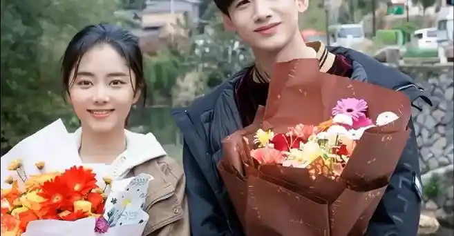 谭松韵白敬亭的友谊