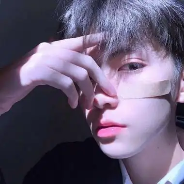 高清帅气的清新男神头像图片