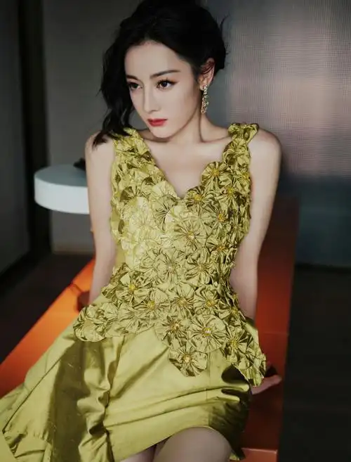 迪丽热巴邓妍##迪丽热巴利剑玫瑰