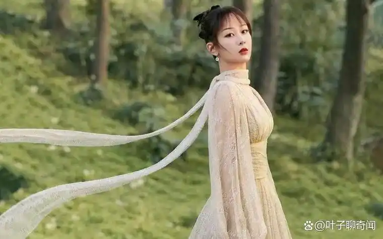 杨紫:矮冬瓜变身"易火体质"