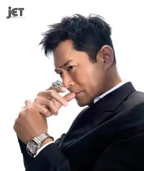 51岁古天乐穿黑色皮衣好帅豹子戒指抢镜网友这次发型对了