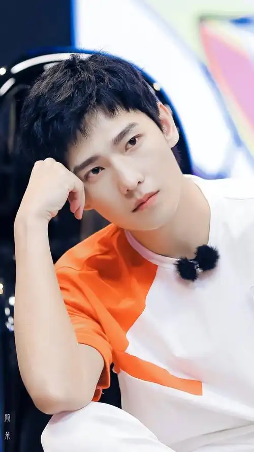 杨洋 元气满满的哥哥